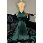 Vestido de fiesta de noche sexy y atractivo con escote en V, volantes, cuello halter, sin mangas y espalda descubierta.