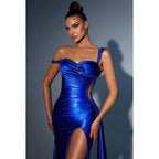 Vestido de noche largo de satén con lentejuelas y escote en forma de corazón