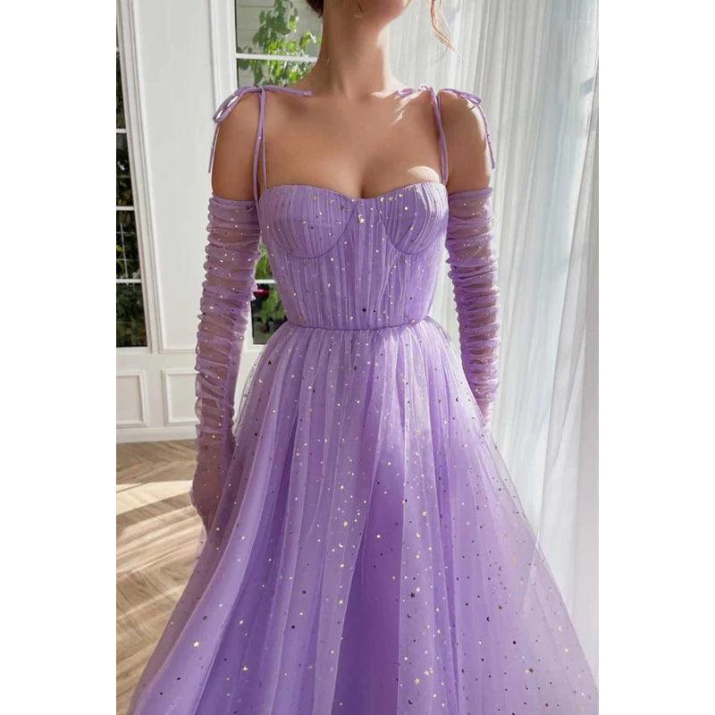 Vestido de fiesta largo de tul con escote en forma de A y tirantes finos con chal