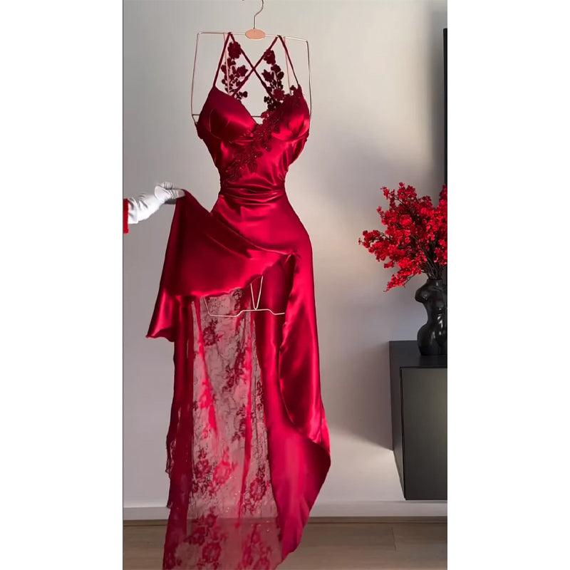 Burgunderrotes formelles Partykleid mit Spaghettiträgern und V-Ausschnitt und Spitze 