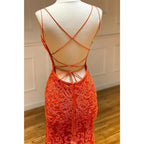 Vestido de fiesta de sirena con escote en V pronunciado y apliques 
