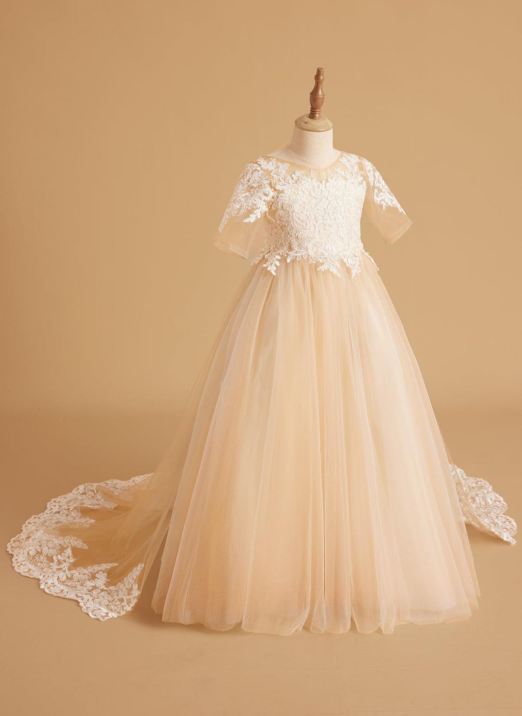 Vestido de princesa para niñas con detalles de encaje 