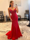 Vestido de fiesta sirena escote en V satén rojo brillante