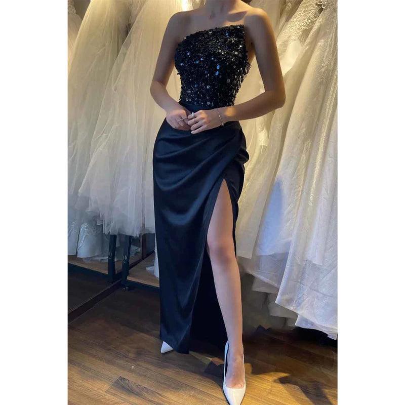 Vestido largo negro de fiesta de graduación con abertura y lentejuelas sin tirantes 