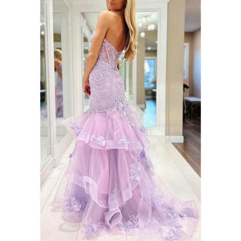 Trompeten-Kleid mit herzförmigem Ausschnitt und Spitzenapplikationen und Tüllschleppe, Party-/Abschlussball-/Abendkleid 