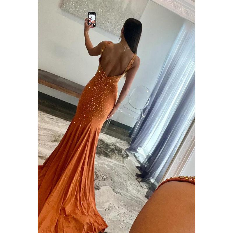 Wunderschönes und bezauberndes rückenfreies Meerjungfrauenkleid mit V-Ausschnitt und Perlenbesatz für Abendveranstaltungen, Partys und Abschlussbälle