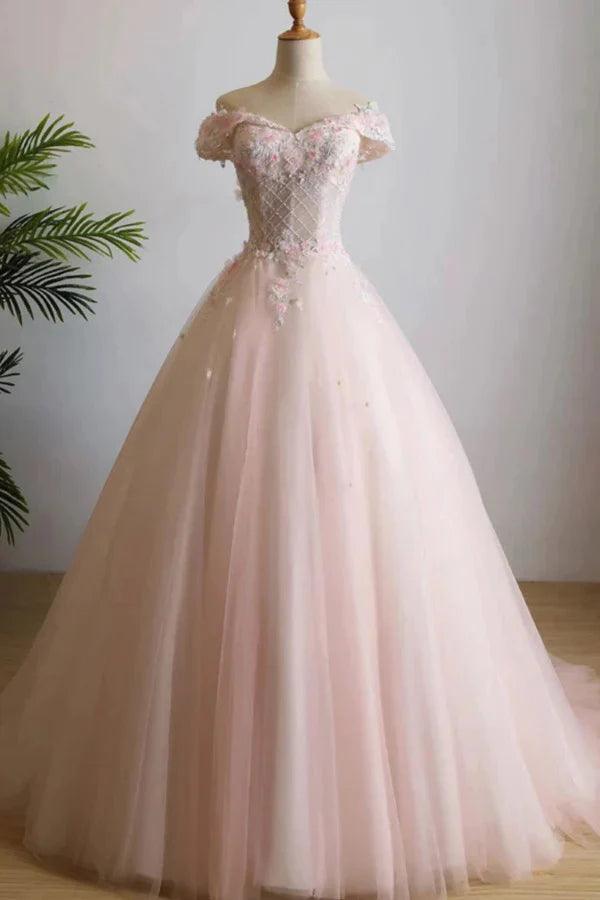 Impresionantes vestidos de quinceañera con hombros descubiertos