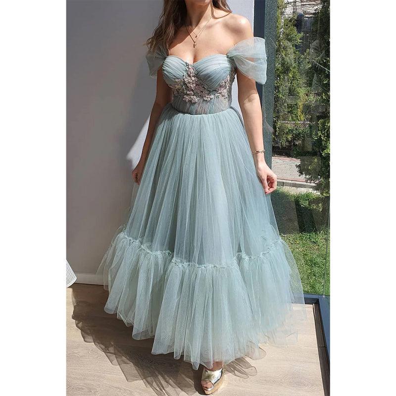 Vestido de fiesta vintage con apliques únicos y hombros descubiertos 