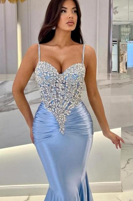 Attraktives langes Meerjungfrau-Ballkleid mit Spaghettiträgern und Schleppe aus Spitze
