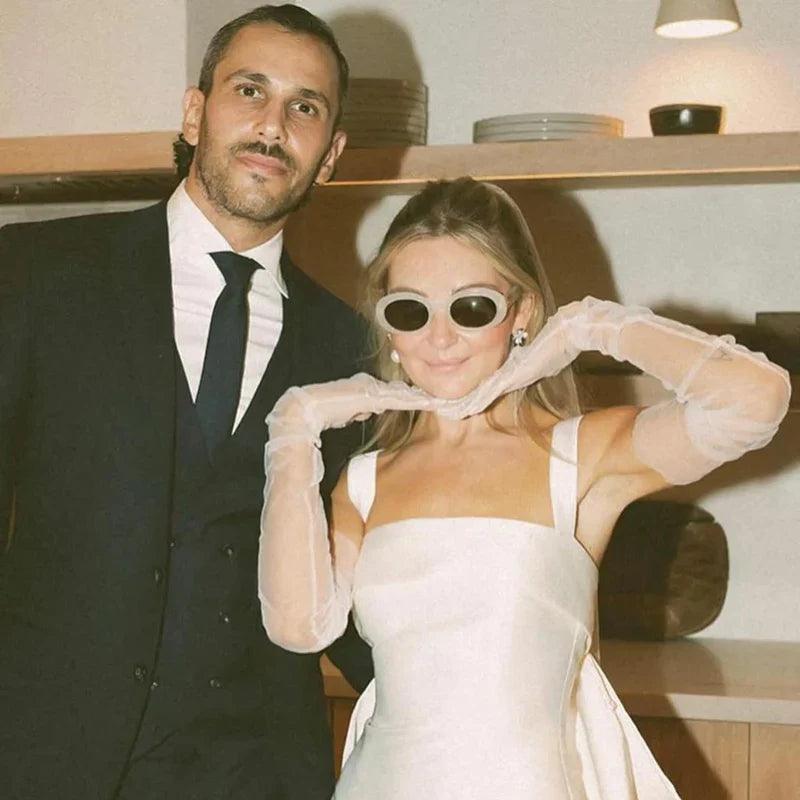 Vestido de novia Numbersea de satén blanco, corto, con escote cuadrado y lazo en la espalda