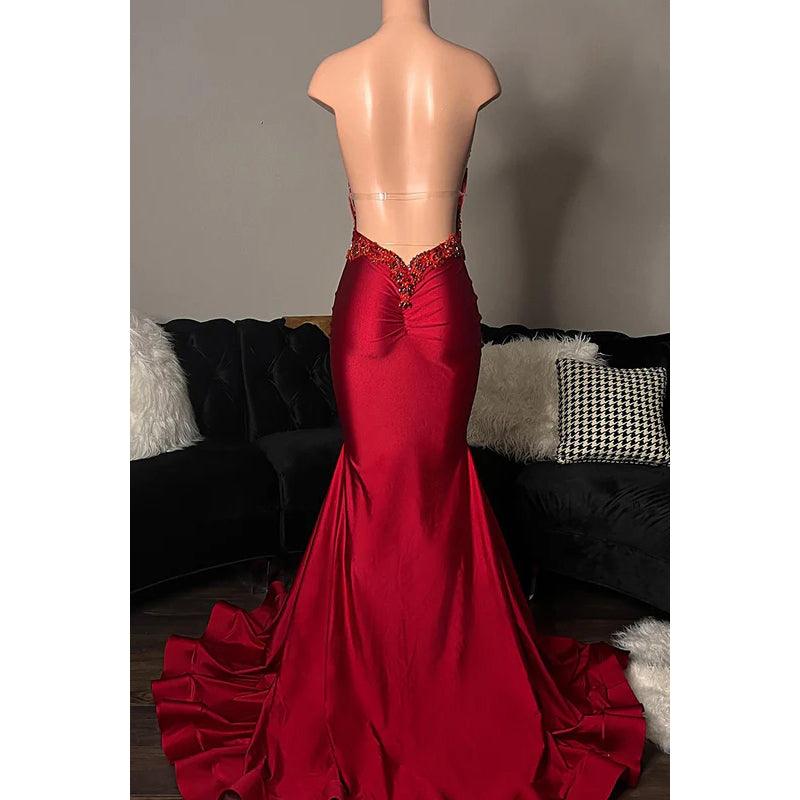 Vestido de fiesta de noche sexy y atractivo con tirantes finos, cuello halter, apliques y volantes, sin espalda