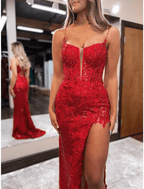 Vestidos de fiesta de sirena/trompeta, brillantes y con brillo, formales, con cola larga/cepillo, sin mangas, tirantes finos, lentejuelas, espalda descubierta y cuentas, abertura con lentejuelas
