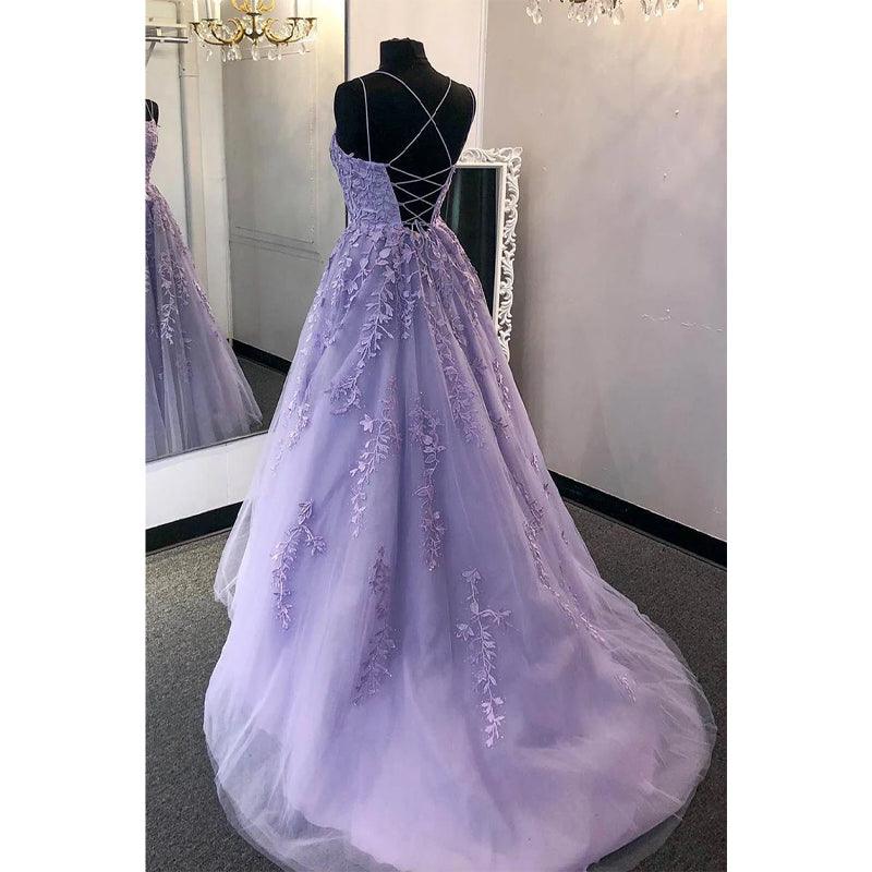 Vestido de fiesta largo de corte A con tirantes cruzados y apliques de tul azul cielo
