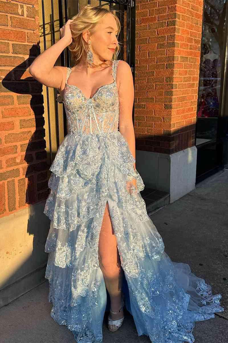 Vestido de fiesta de corte A con encaje, escote corazón, capas, largo con abertura