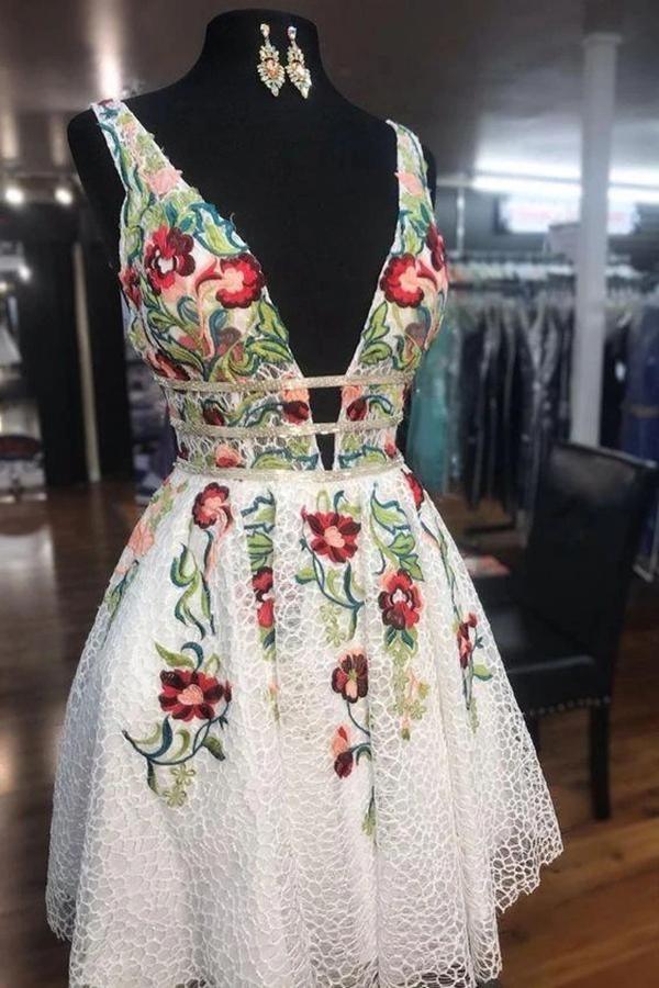 Kurzes, weißes A-Linien-Abendkleid mit Blumenmuster