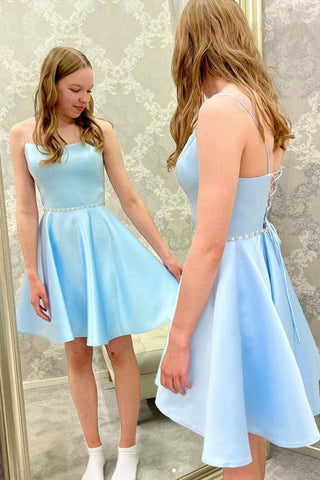 Blaues kurzes Ballkleid mit Satinperlen Blaues Homecoming-Kleid
