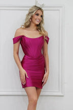 Figurbetontes, schulterfreies, türkisfarbenes Homecoming-Kleid mit Rüschen