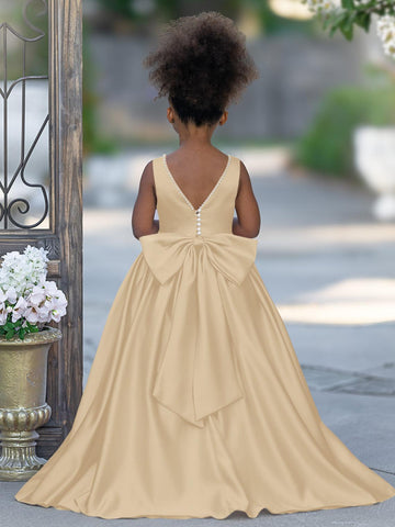 Vestido sin mangas de satén con escote de cuentas y detalle de lazo 