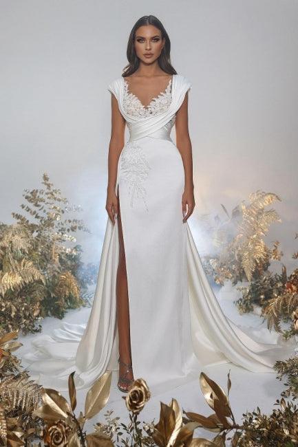 Charmantes A-Linien-Ballkleid mit herzförmigem Ausschnitt, bodenlangen Flügelärmeln, Schlitz vorn und Rüschen