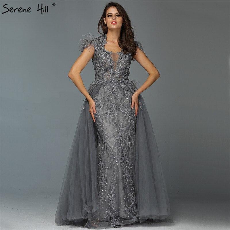 Dubai Grey Sleeveless Tulle Evening Dresses Design 2024 Crystal Feathers Luxury Formal Dress Serene Hill LA70020