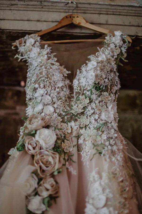 NumberSea Elegantes Tüll A-Linie V-Ausschnitt Blumenspitze Brautkleid MW1009
