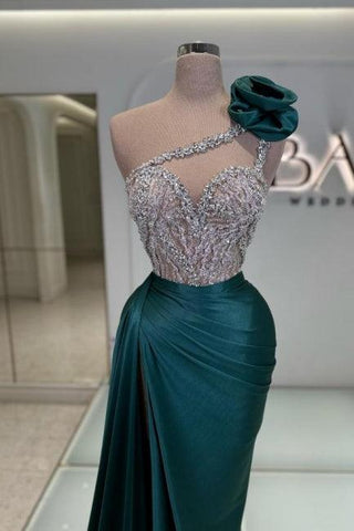 Modisches langes dunkelgrünes One-Shoulder-Juwel ärmelloses Ballkleid