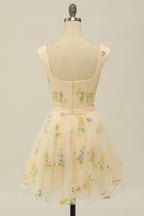 Floral Embroidery Sweetheart A-Line Homecoming Dress Short Party Dress
