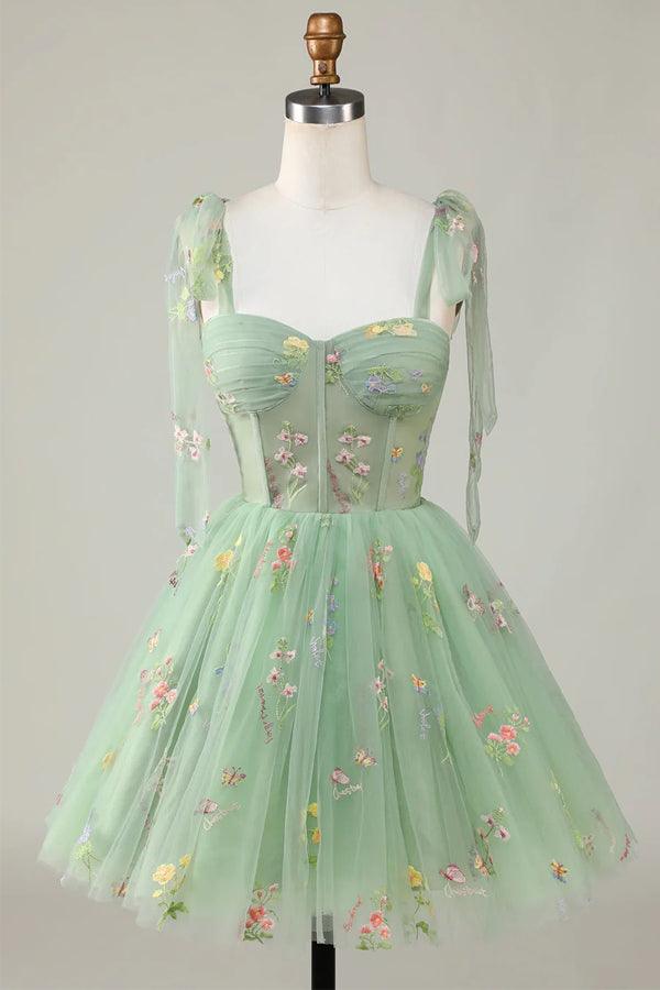 Vestidos de fiesta cortos con bordado floral y corte A