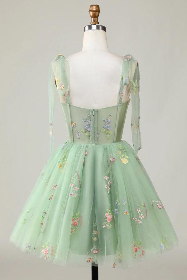 Vestidos de fiesta cortos con bordado floral y corte A