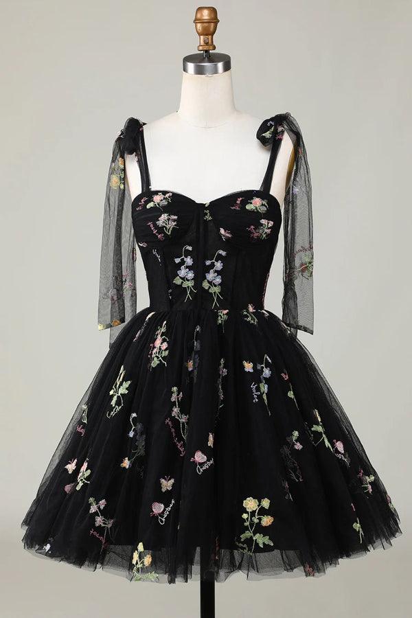 Vestidos de fiesta cortos con bordado floral y corte A