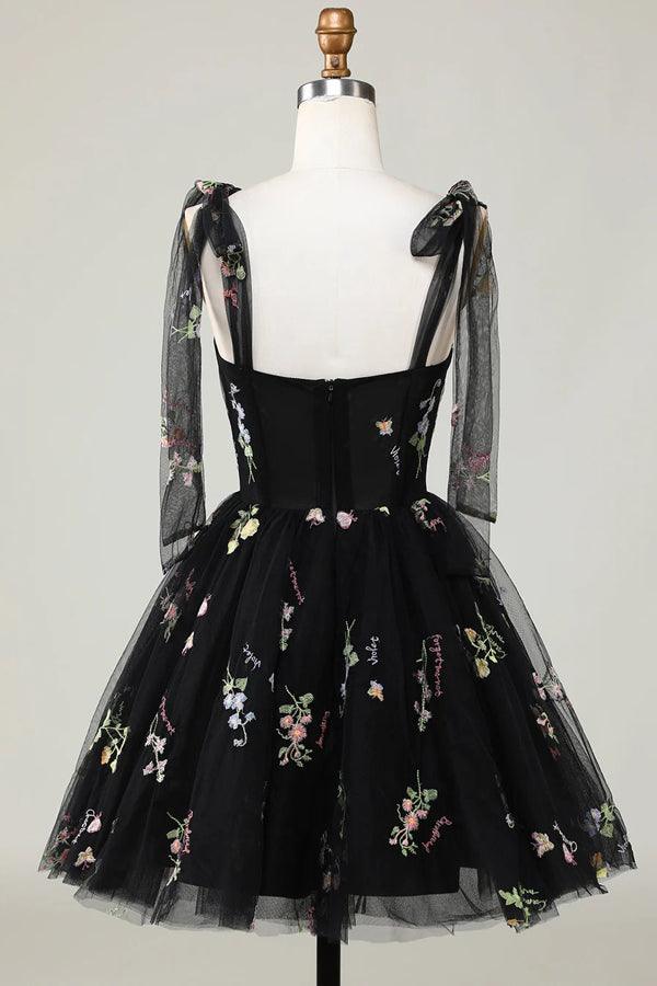 Vestidos de fiesta cortos con bordado floral y corte A