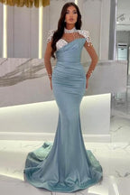 Glamouröses langes blaues Meerjungfrau-Ballkleid mit hohem Halsausschnitt und Glitzer-Satin