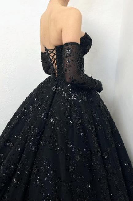 Wunderschönes langes schwarzes A-Linien-Ballkleid mit herzförmigem Ausschnitt und Spitze