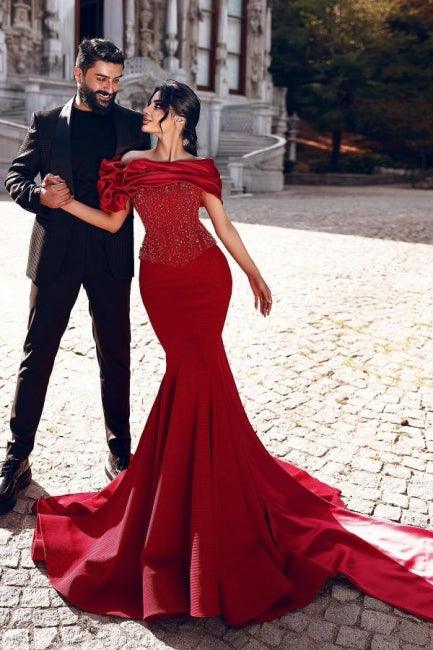 Wunderschönes langes rotes Meerjungfrau-Abendkleid mit schulterfreiem, mit Pailletten und Perlen verziertem Spitzendekolleté