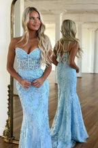 Vestidos de fiesta hermosos de encaje con escote corazón sin mangas con apliques de sirena