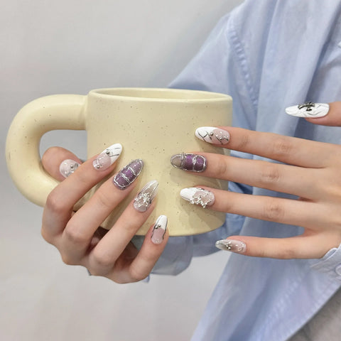 Uñas postizas artificiales de gel francés reutilizables de alta calidad con brillo hermoso y de lujo. 