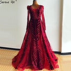 Weinrotes Abendkleid aus Samt mit langen Ärmeln, luxuriöses Design, Perlenbesatz, formelles Kleid 2024, Serene Hill, Übergröße LA60903 