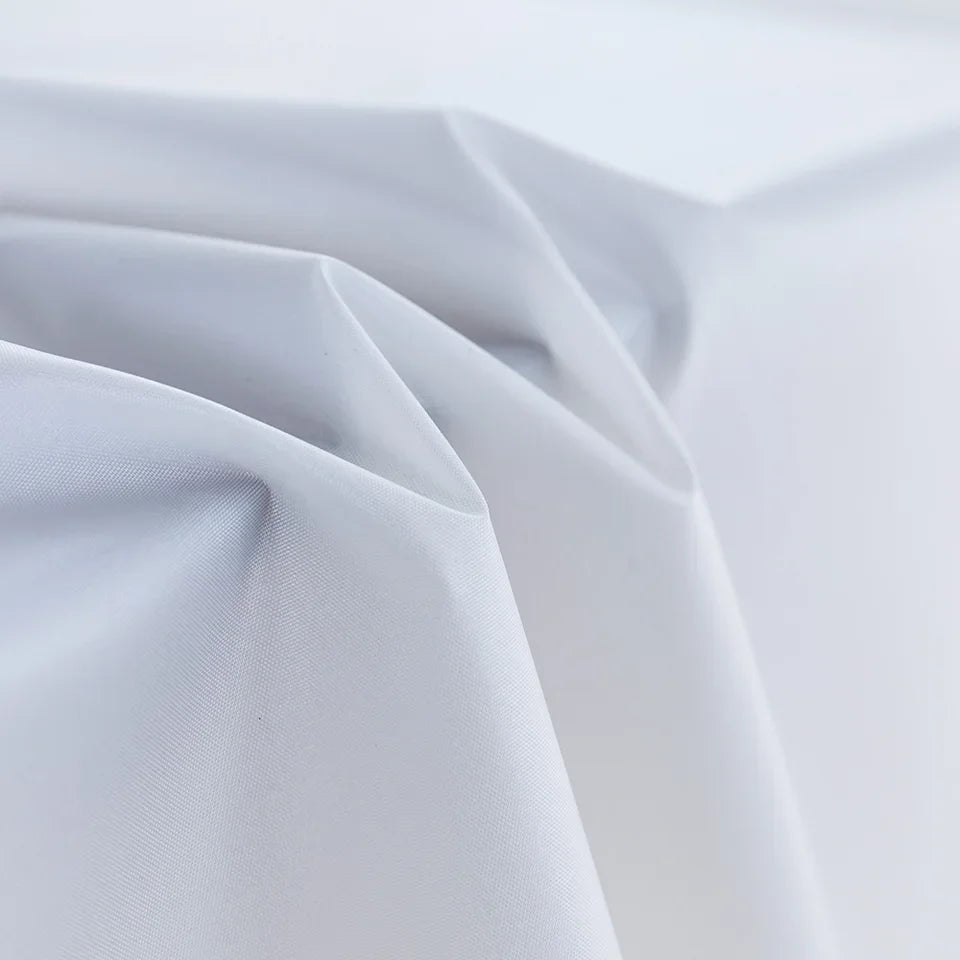 Modern white and black waterproof woven table covers for domestic laboratory benches and event decorations