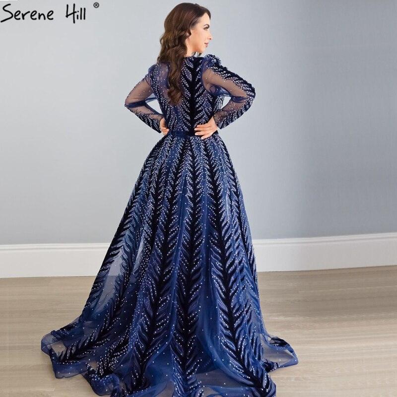 Weinrotes Abendkleid aus Samt mit langen Ärmeln, luxuriöses Design, Perlenbesatz, formelles Kleid 2024, Serene Hill, Übergröße LA60903 