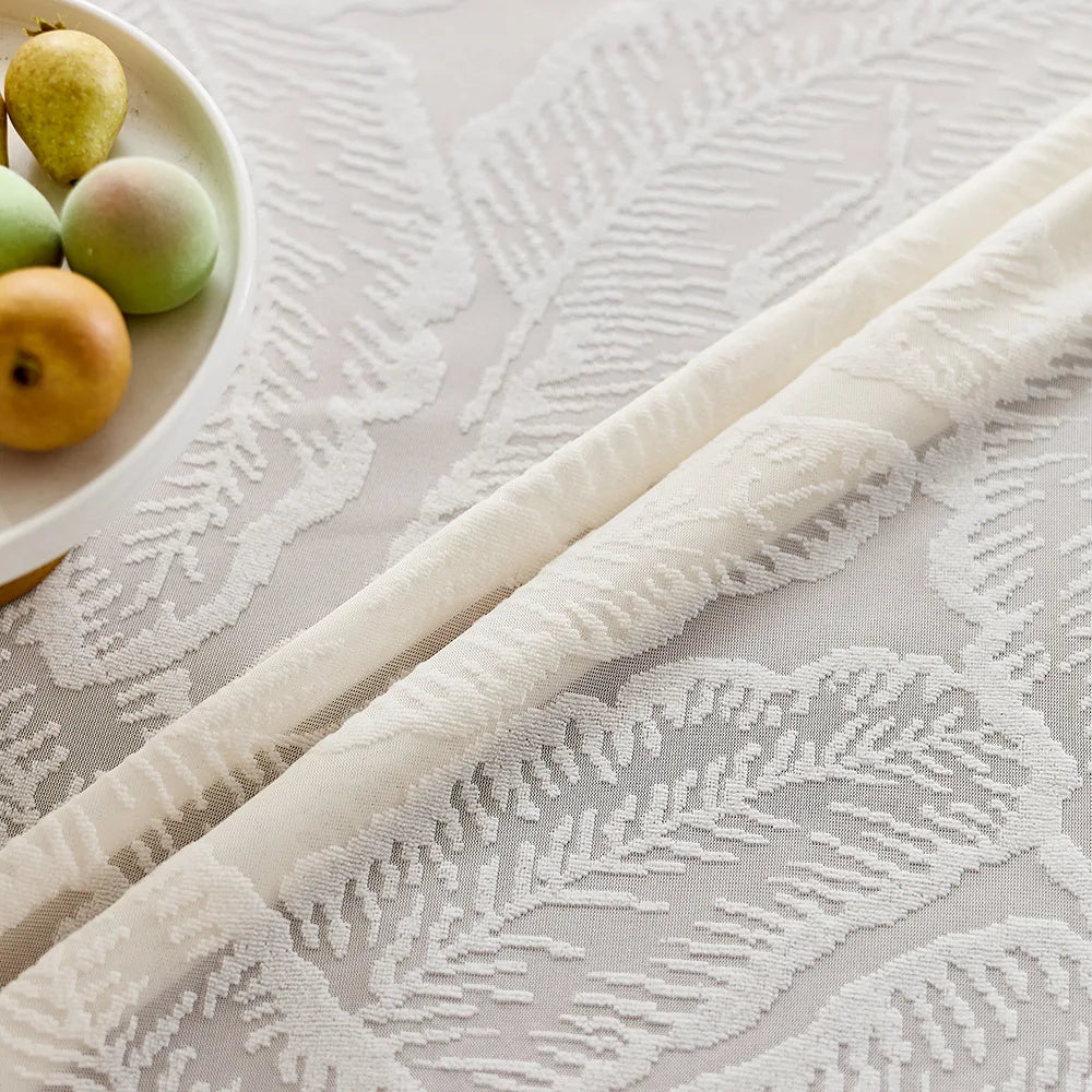 Retro lace tablecloth, beautiful atmosphere, multi-functional tablecloth, suitable for dining table, coffee table, rectangular table, home decoration.