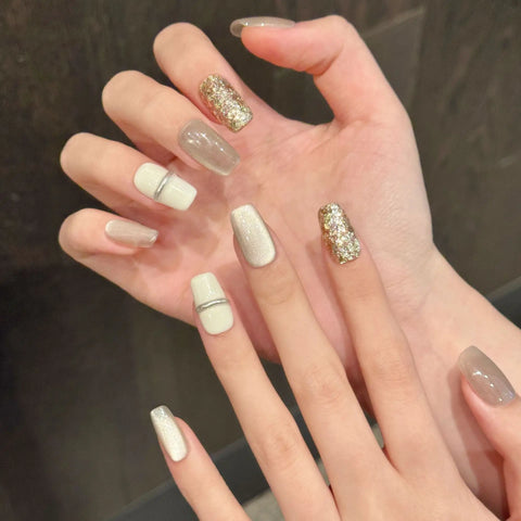 Milk White champagne Gold Glitter Mirror Surface Minimalist Wide Light Cat-eye Short Wear-on Nails