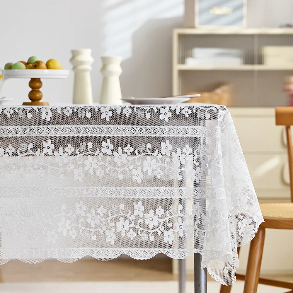 Retro lace tablecloth, beautiful atmosphere, multi-functional tablecloth, suitable for dining table, coffee table, rectangular table, home decoration.