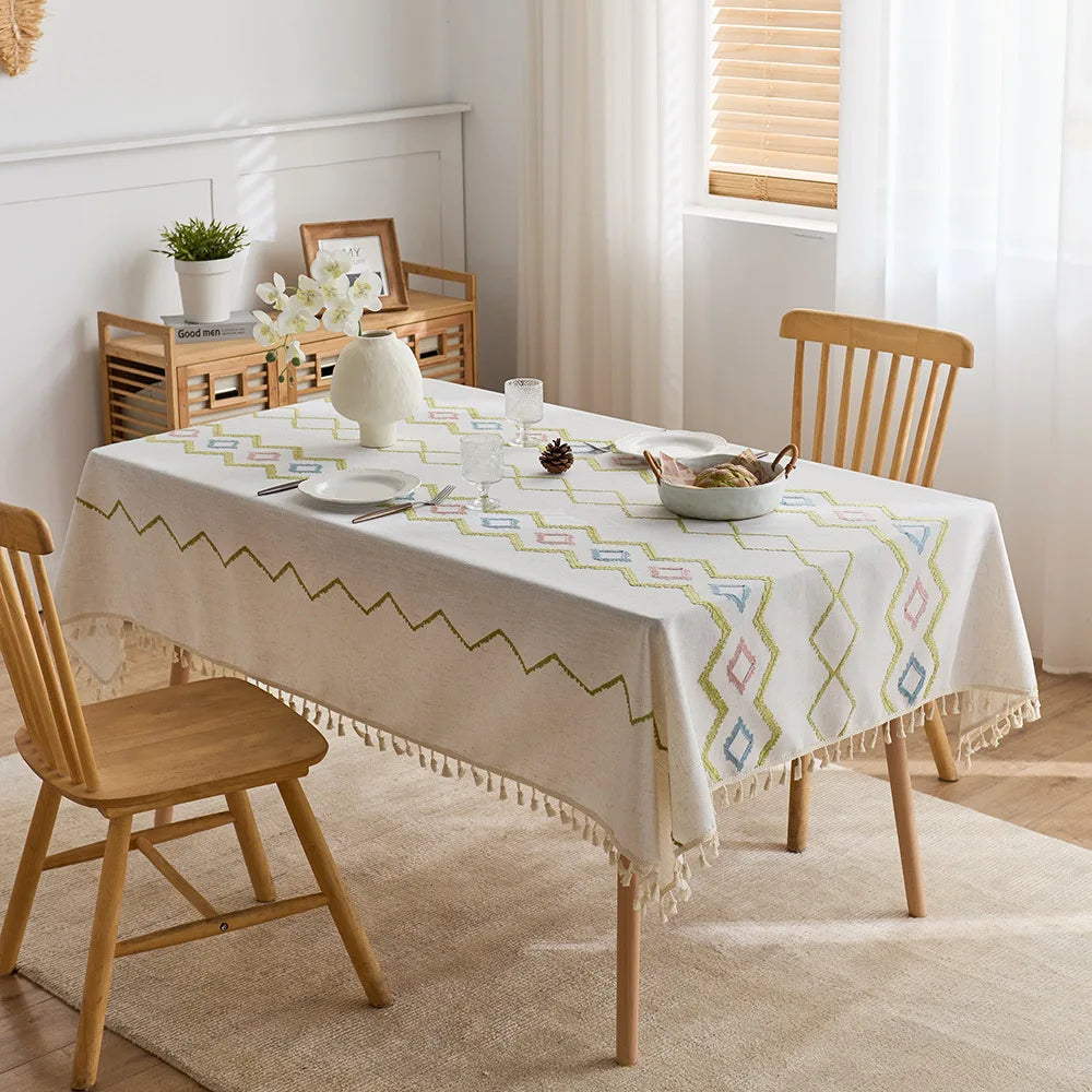 Rectangle embroidered tablecloth polyester washable tablecloth decoration kitchen table party