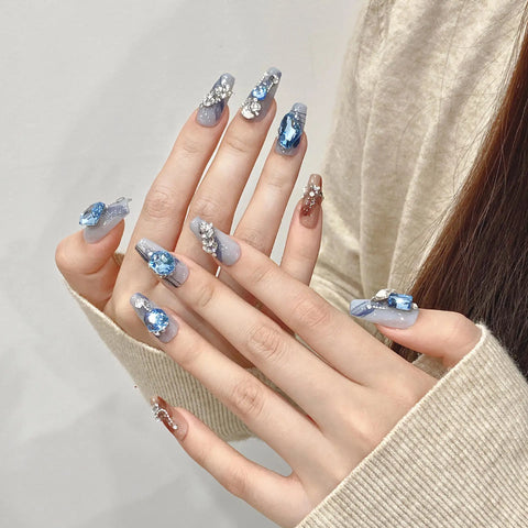 New Styles Women Press on Nails Rhinestone Artificial Nailsfor Full Cover Acrylic Finger Nail Tips