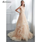 Vestido de novia NumberSea romántico con tirantes finos, color champán, largo, abullonado, con volantes y tul suave 