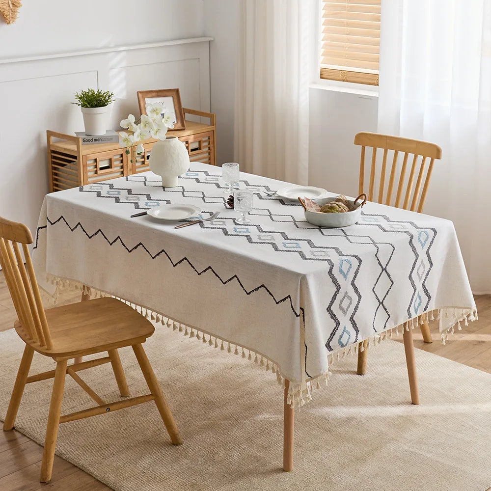 Rectangle embroidered tablecloth polyester washable tablecloth decoration kitchen table party