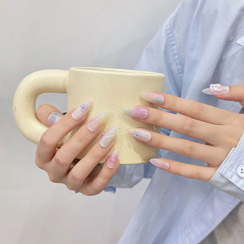 Uñas postizas artificiales de gel francés reutilizables de alta calidad con brillo hermoso y de lujo. 