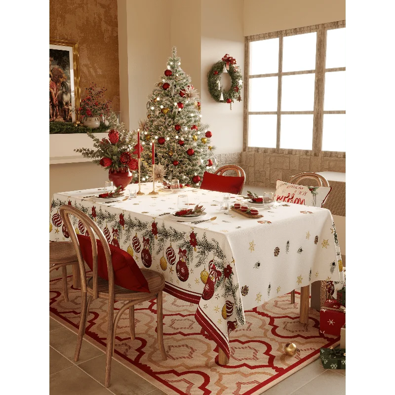 New Design Christmas and New Year Printed Waterproof Dining Table Cloth Coffee Table Cloth Decoration