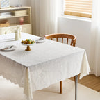 Retro lace tablecloth, beautiful atmosphere, multi-functional tablecloth, suitable for dining table, coffee table, rectangular table, home decoration.