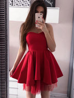 A-Linien-Kleid aus rosa Satin mit herzförmigem Ausschnitt für den Abschlussball